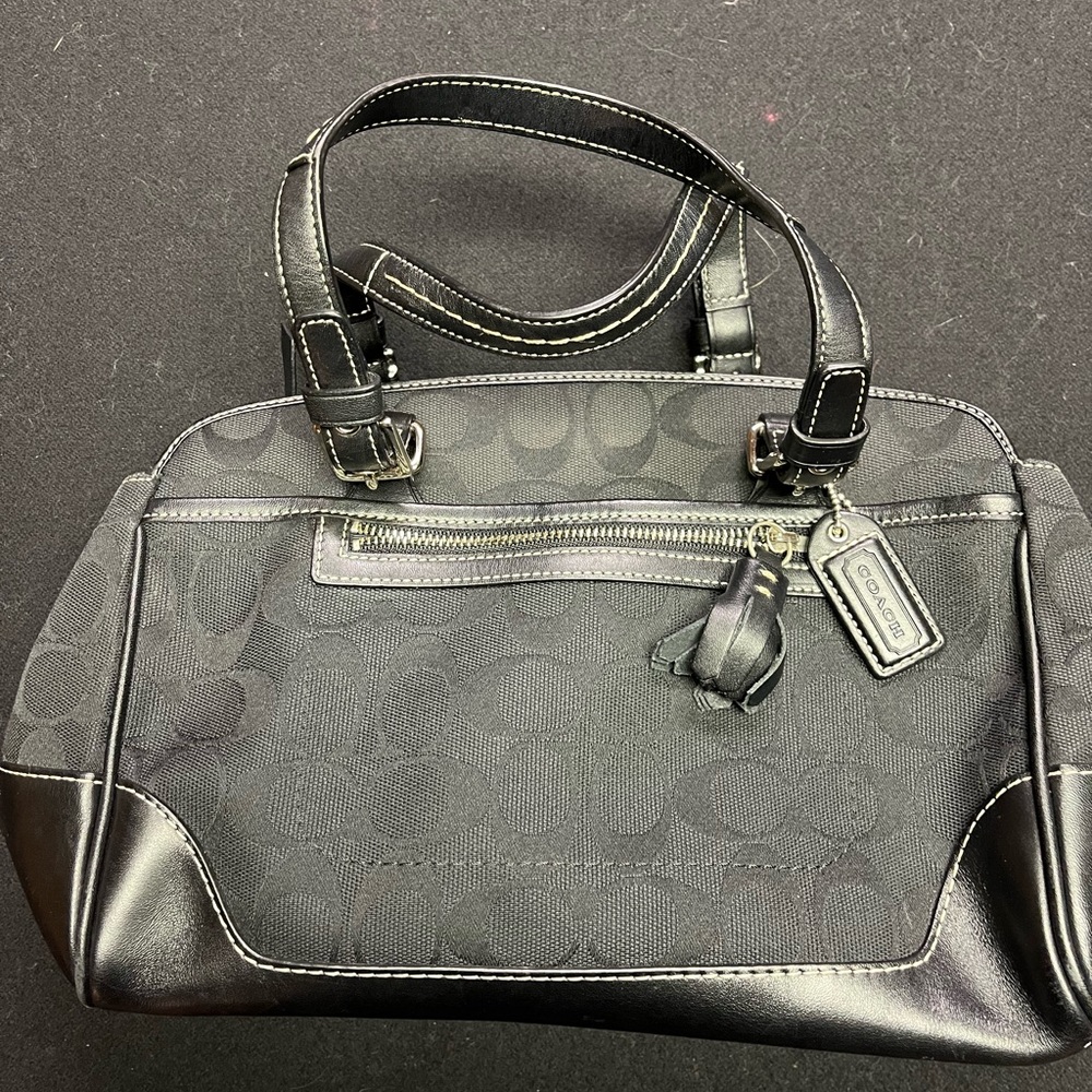 Lightly used coach purse